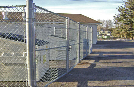 We provide comprehensive Commercial fencing services in Odessa, TX.